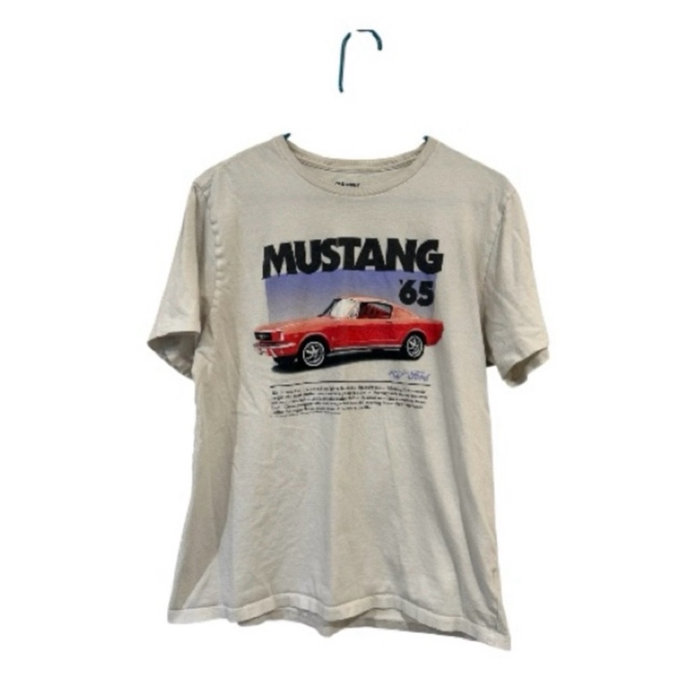 Mustang ’65 Graphic T-Shirt Pre-Loved Distressed Tee Size L Old Navy